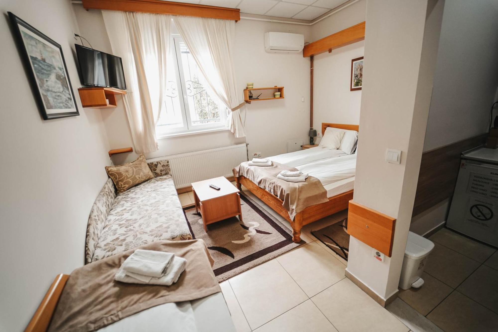 סרמסקה מיטרוביקה B&B Passage מראה חיצוני תמונה