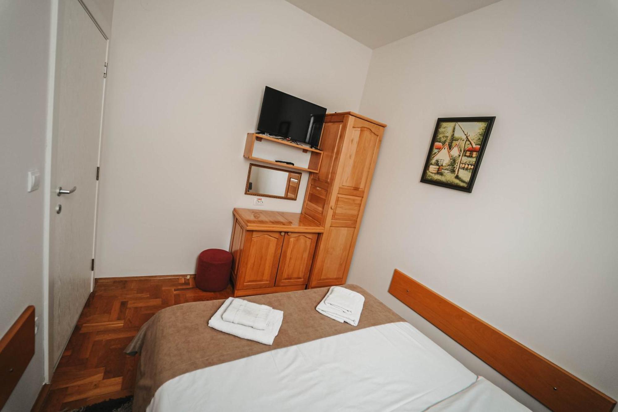 סרמסקה מיטרוביקה B&B Passage מראה חיצוני תמונה
