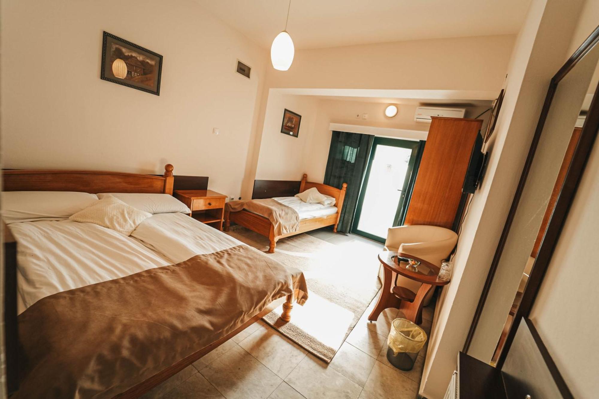 סרמסקה מיטרוביקה B&B Passage מראה חיצוני תמונה