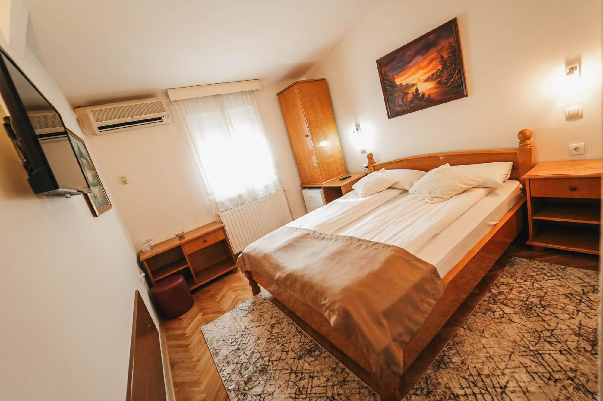 סרמסקה מיטרוביקה B&B Passage מראה חיצוני תמונה