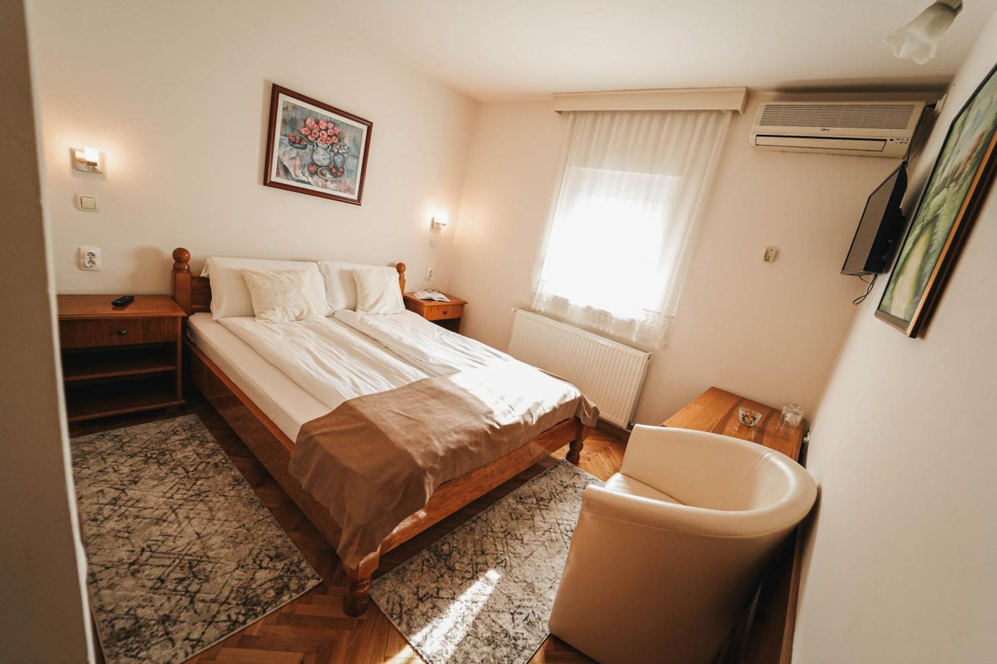 סרמסקה מיטרוביקה B&B Passage מראה חיצוני תמונה