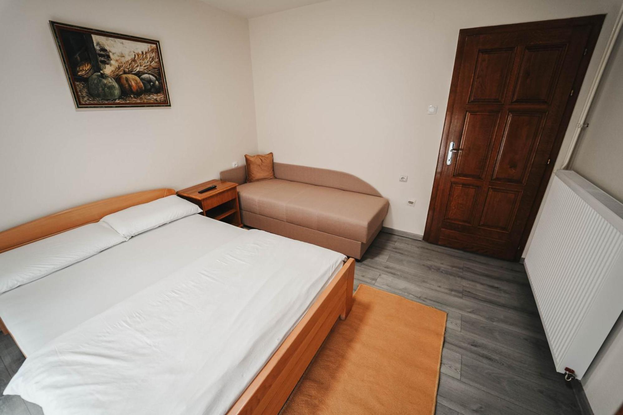 סרמסקה מיטרוביקה B&B Passage מראה חיצוני תמונה
